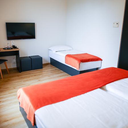 Ambient Hotel Domžale Kültér fotó