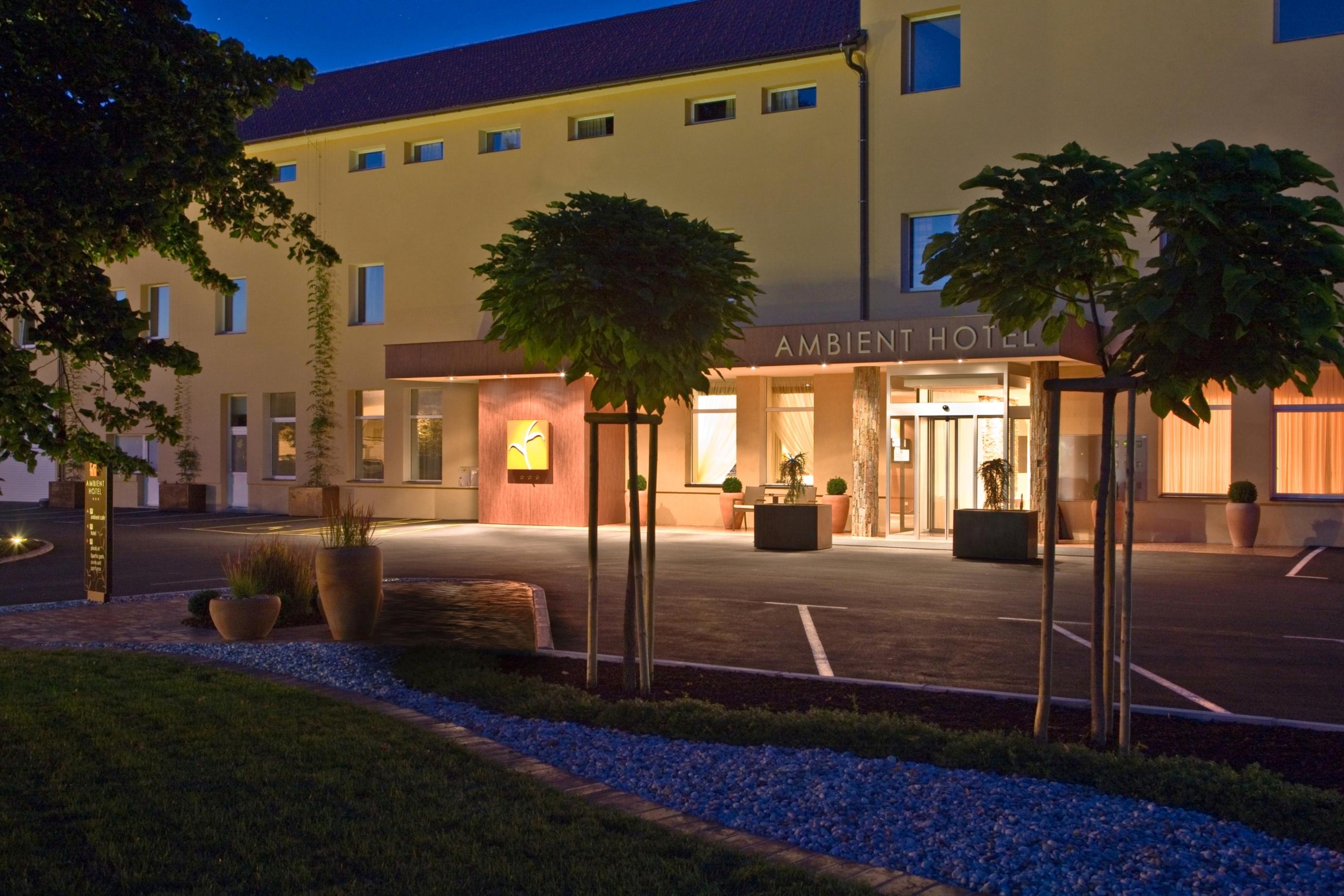 Ambient Hotel Domžale Kültér fotó