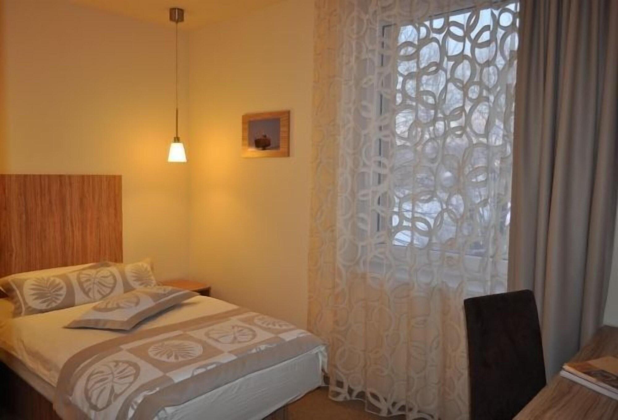 Ambient Hotel Domžale Kültér fotó