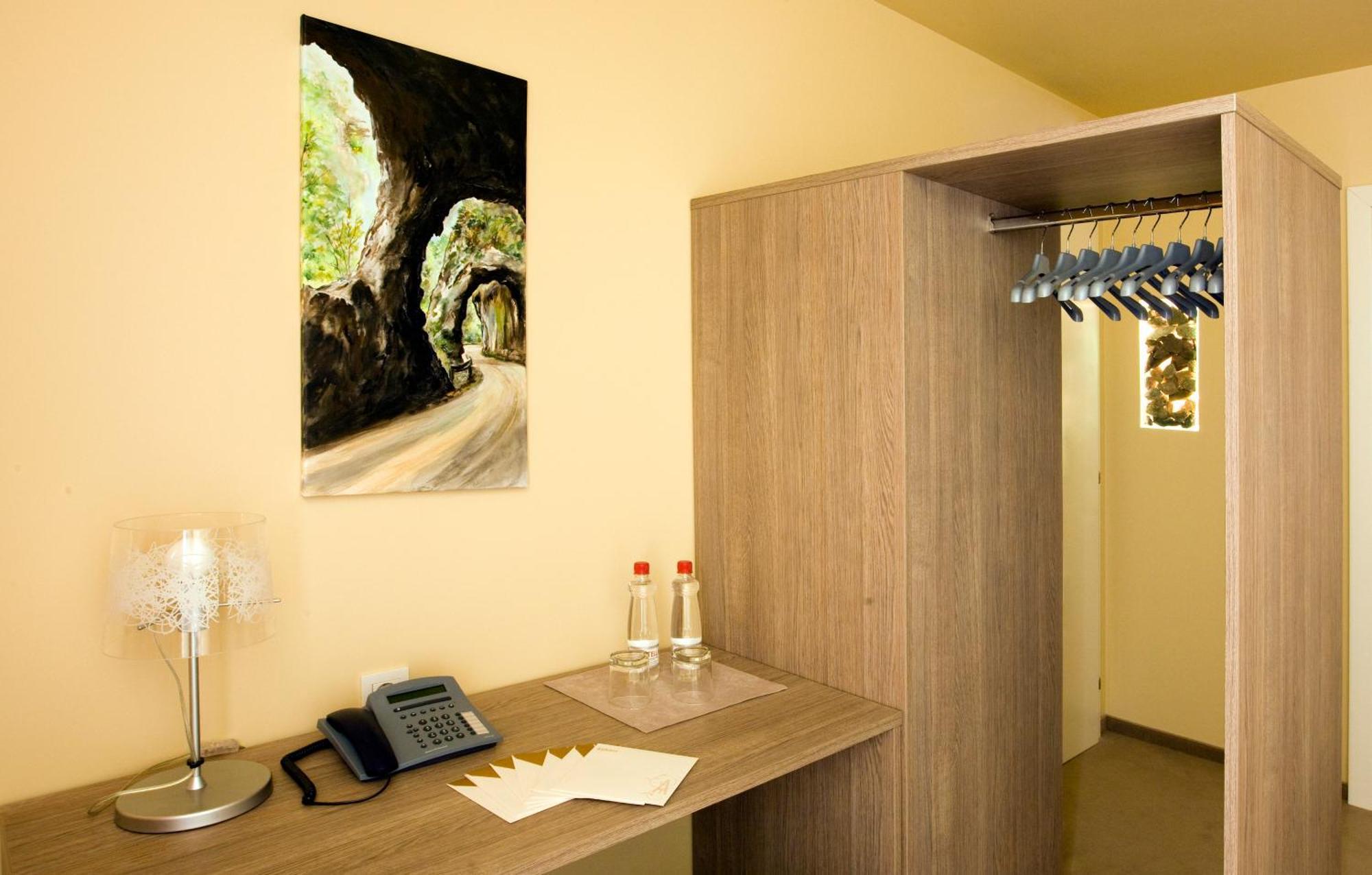 Ambient Hotel Domžale Kültér fotó