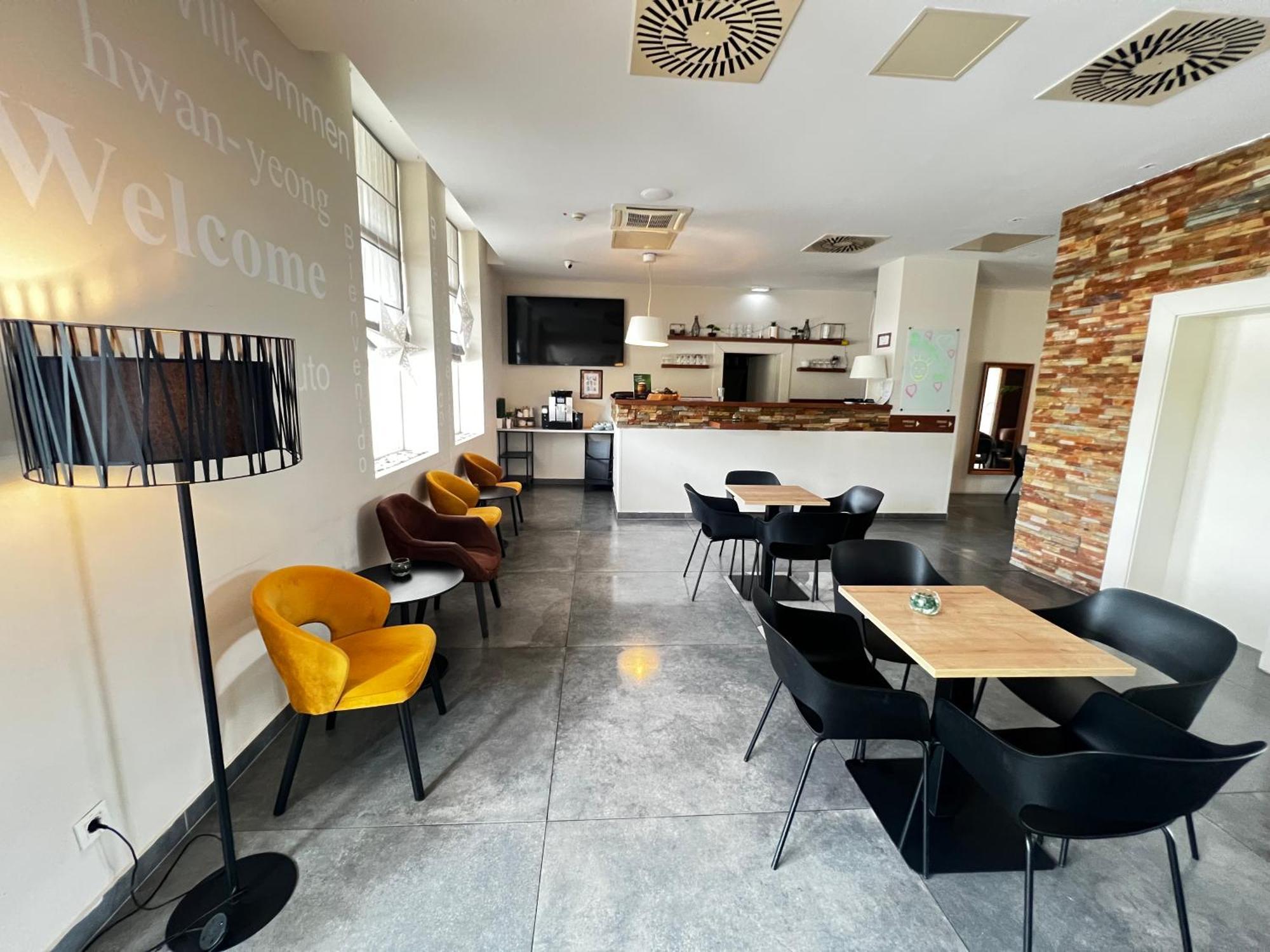 Ambient Hotel Domžale Kültér fotó
