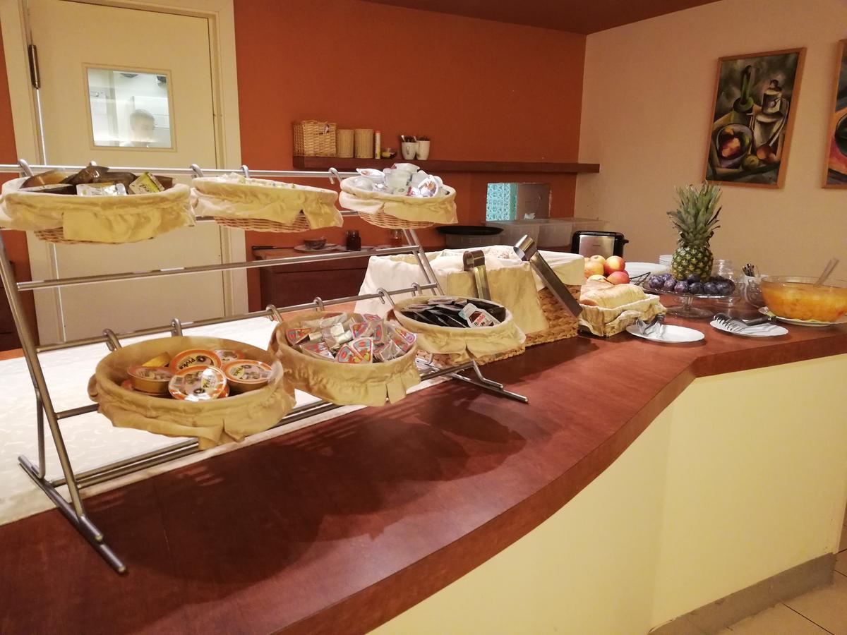 Ambient Hotel Domžale Kültér fotó