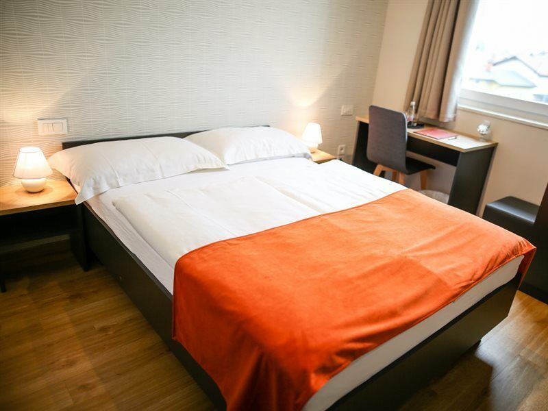 Ambient Hotel Domžale Kültér fotó